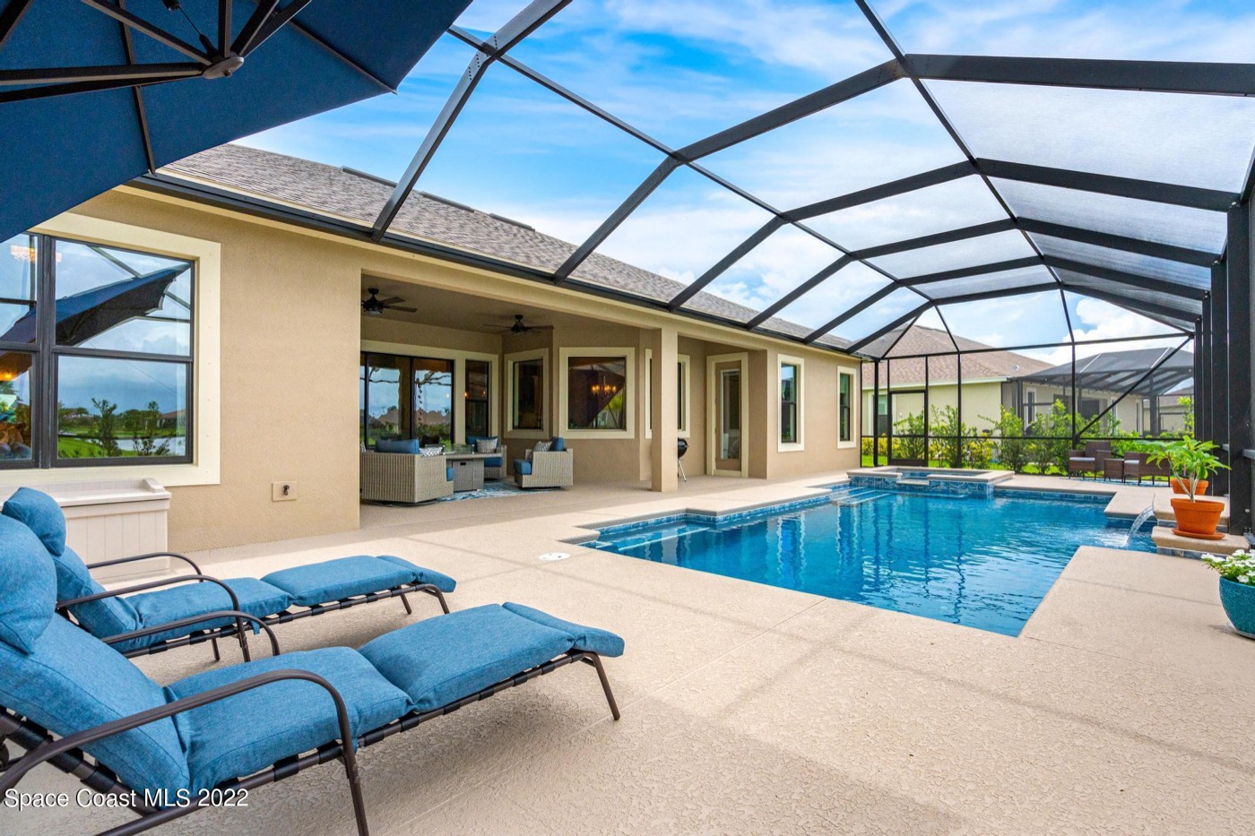 Pool deck under the screen enclosure